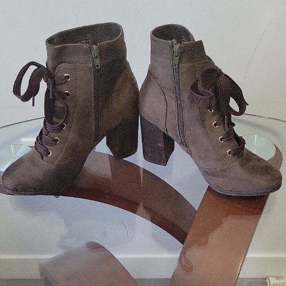 Brown Lace-Up Ankle Boots - Picture 3 of 6